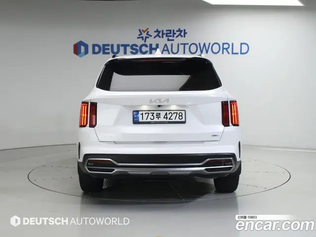 Kia Sorento 2023 1.6 автомат (гидро), миниатюра 4 Kia Sorento 2023 1.6 автомат (гидро), миниатюра 4