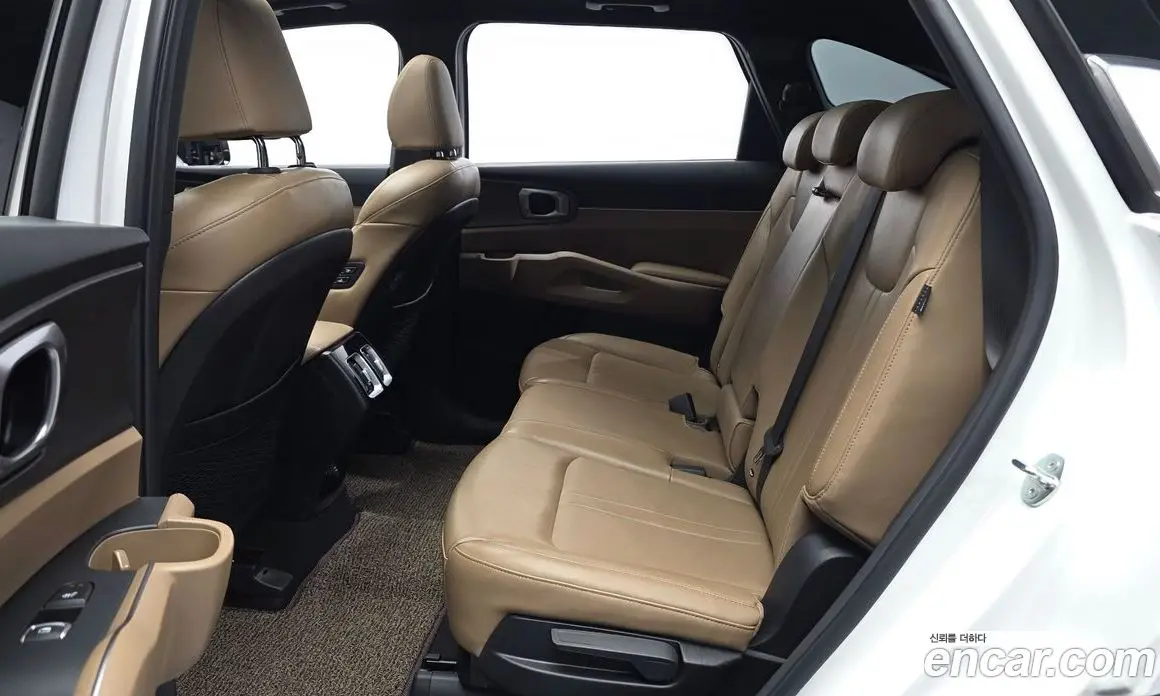 Kia Sorento 2023 2.2 автомат (гидро), фото 16 Kia Sorento 2023 2.2 автомат (гидро), фото 16