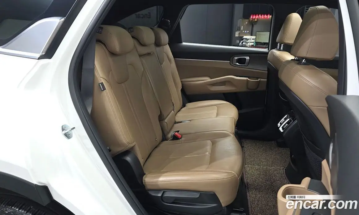 Kia Sorento 2023 2.2 автомат (гидро), фото 18 Kia Sorento 2023 2.2 автомат (гидро), фото 18