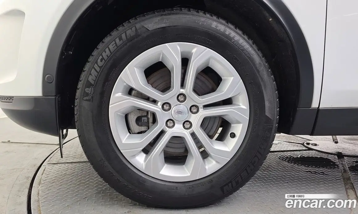 Land Rover Discovery Sport 2021 2.0 автомат (гидро), фото 4 Land Rover Discovery Sport 2021 2.0 автомат (гидро), фото 4