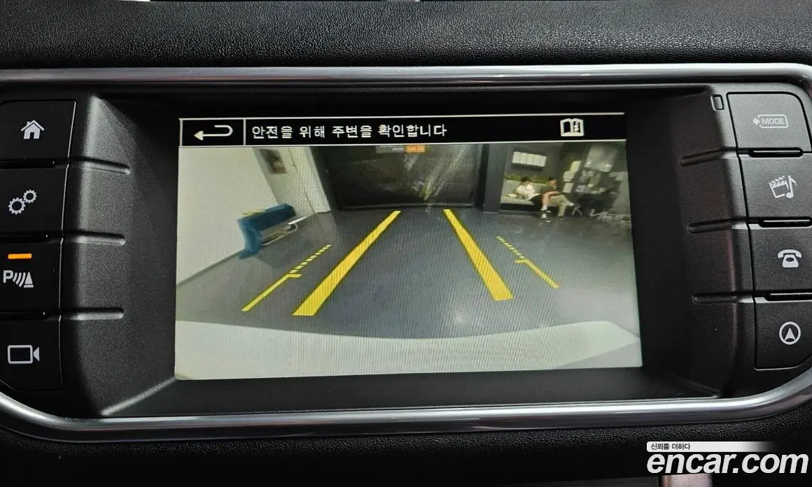 Land Rover Range Rover Evoque 2015 2.0 автомат (гидро), фото 15