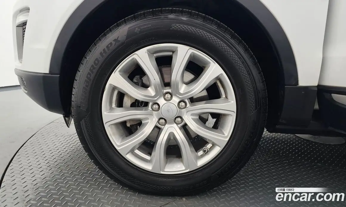 Land Rover Range Rover Evoque 2015 2.0 автомат (гидро), фото 5