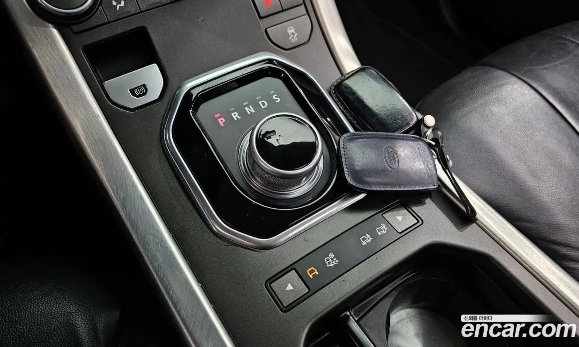 Land Rover Range Rover Evoque 2015 2.0 автомат (гидро), фото 9