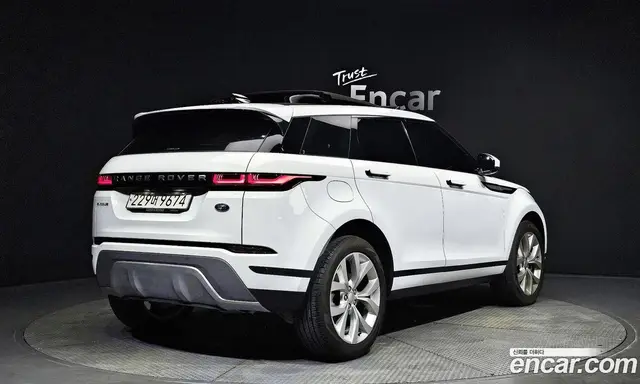 Land Rover Range Rover Evoque 2022 2.0 автомат (гидро), миниатюра 2 Land Rover Range Rover Evoque 2022 2.0 автомат (гидро), миниатюра 2