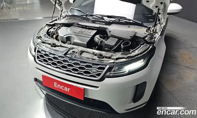 Land Rover Range Rover Evoque 2022 2.0 автомат (гидро), миниатюра 6 Land Rover Range Rover Evoque 2022 2.0 автомат (гидро), миниатюра 6