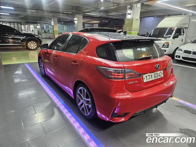 Lexus CT200h 2016 1.8 автомат (гидро), миниатюра 2 Lexus CT200h 2016 1.8 автомат (гидро), миниатюра 2