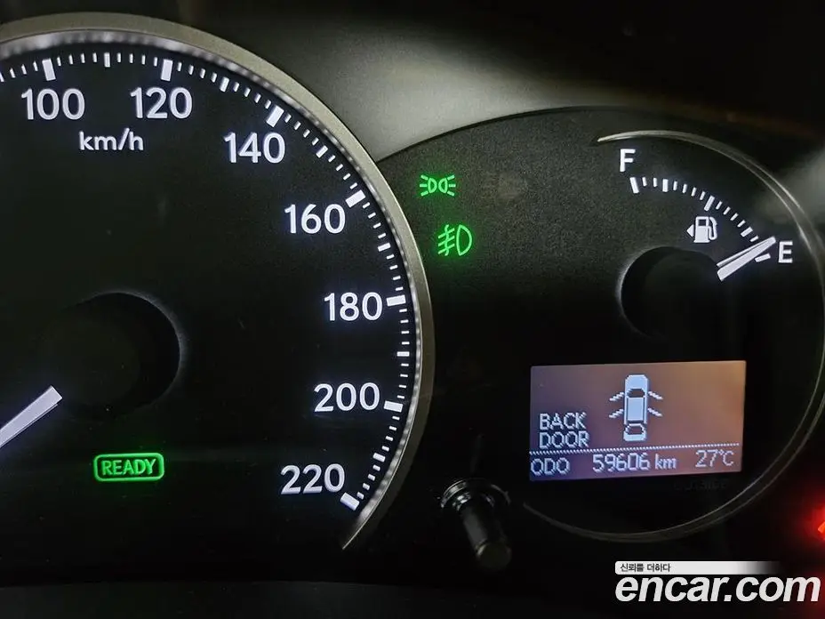 Lexus CT200h 2016 1.8 автомат (гидро), фото 6 Lexus CT200h 2016 1.8 автомат (гидро), фото 6