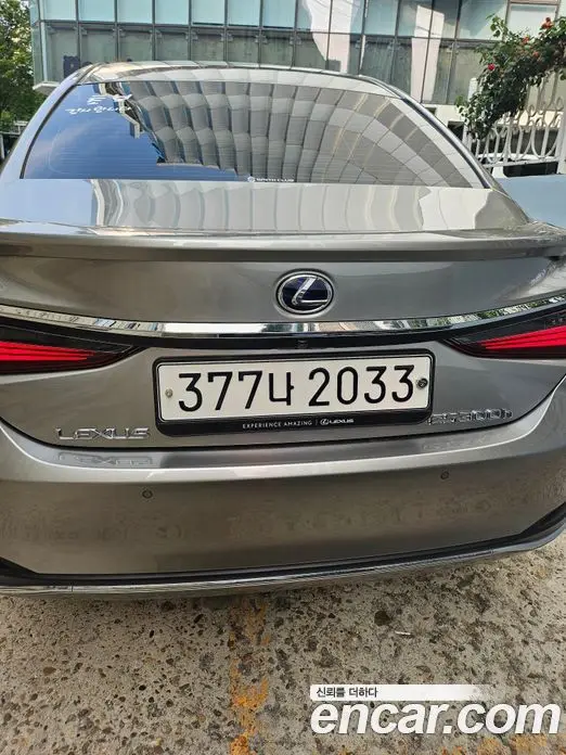 Lexus ES 2022 2.5 автомат (гидро), миниатюра 4 Lexus ES 2022 2.5 автомат (гидро), миниатюра 4