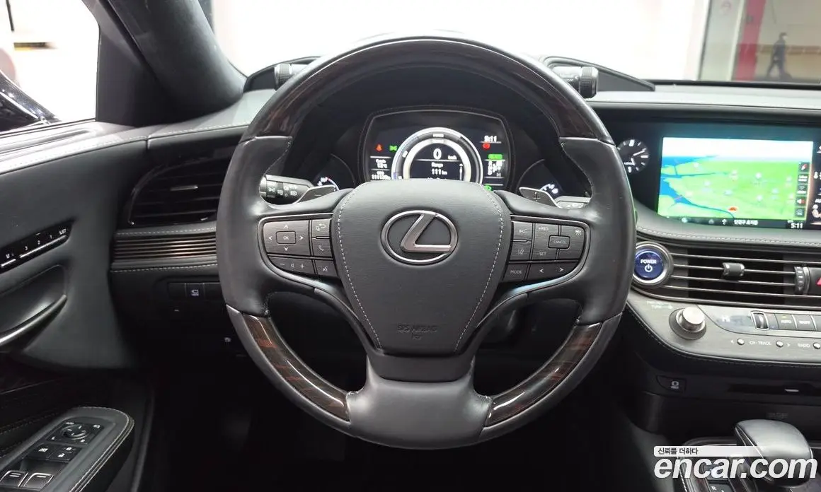 Lexus LS 2019 3.5 автомат (гидро), фото 19 Lexus LS 2019 3.5 автомат (гидро), фото 19