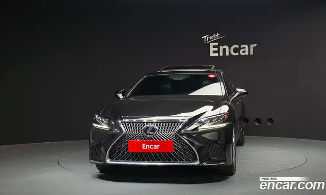 Lexus LS 2019 3.5 автомат (гидро), миниатюра 3 Lexus LS 2019 3.5 автомат (гидро), миниатюра 3