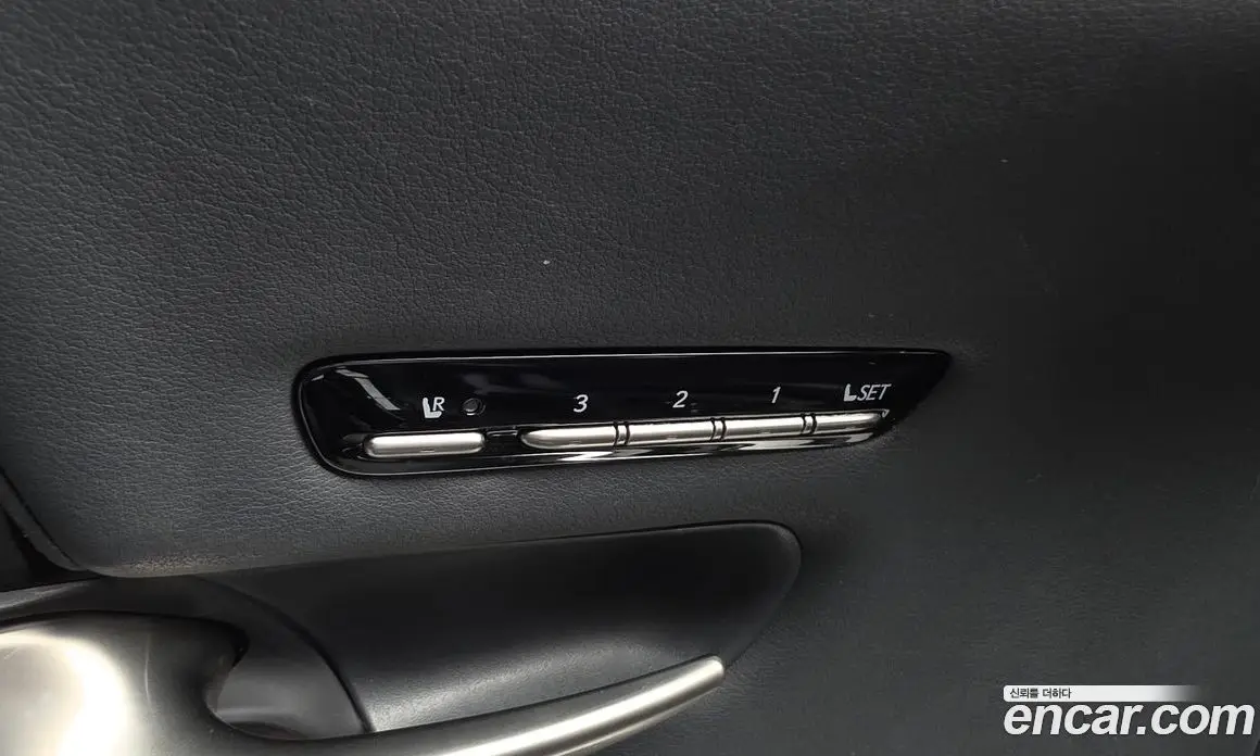 Lexus LS 2019 3.5 автомат (гидро), фото 21 Lexus LS 2019 3.5 автомат (гидро), фото 21