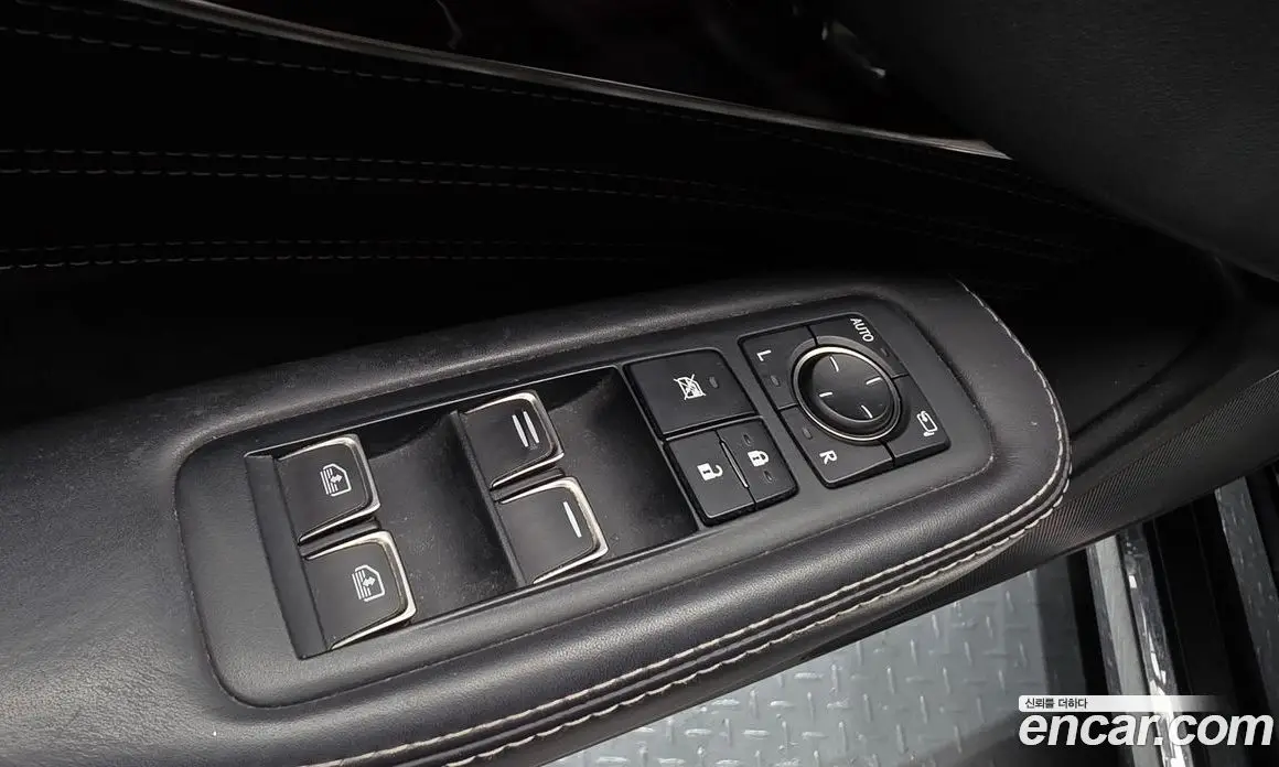 Lexus LS 2019 3.5 автомат (гидро), фото 27 Lexus LS 2019 3.5 автомат (гидро), фото 27