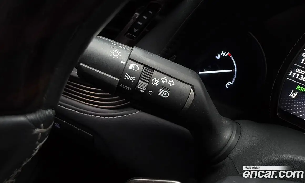 Lexus LS 2019 3.5 автомат (гидро), фото 28 Lexus LS 2019 3.5 автомат (гидро), фото 28
