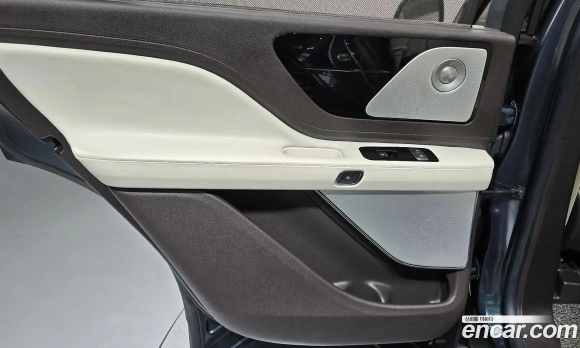 Lincoln Aviator 2022 3.0 автомат (гидро), фото 15