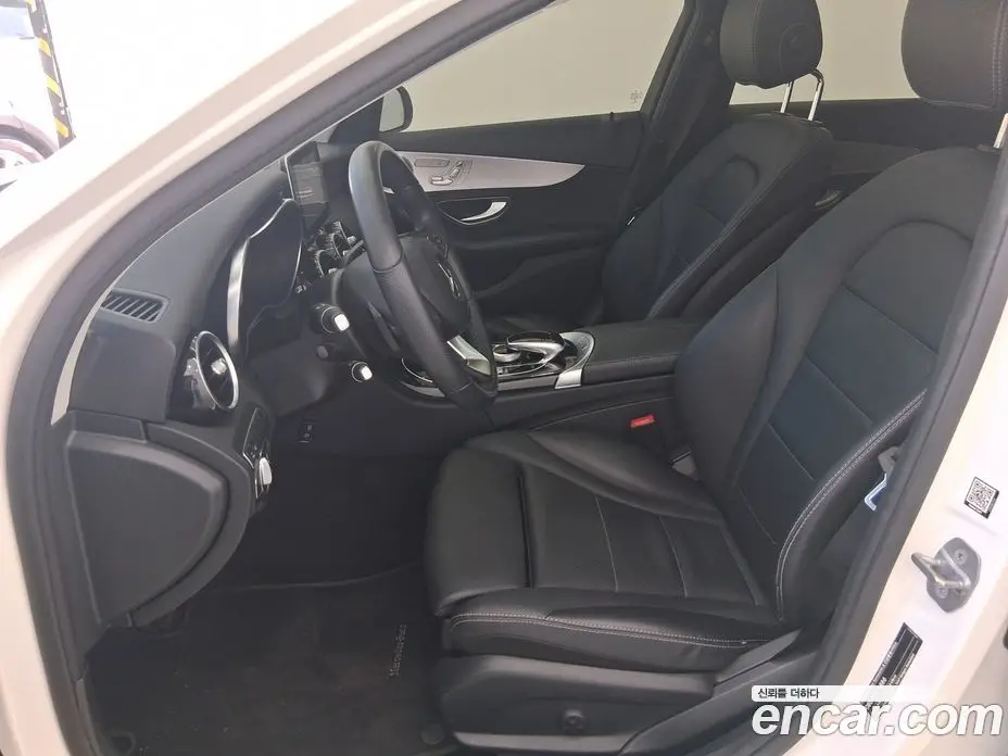 Mercedes-Benz C-Class 2018 2.0 автомат (гидро), фото 14