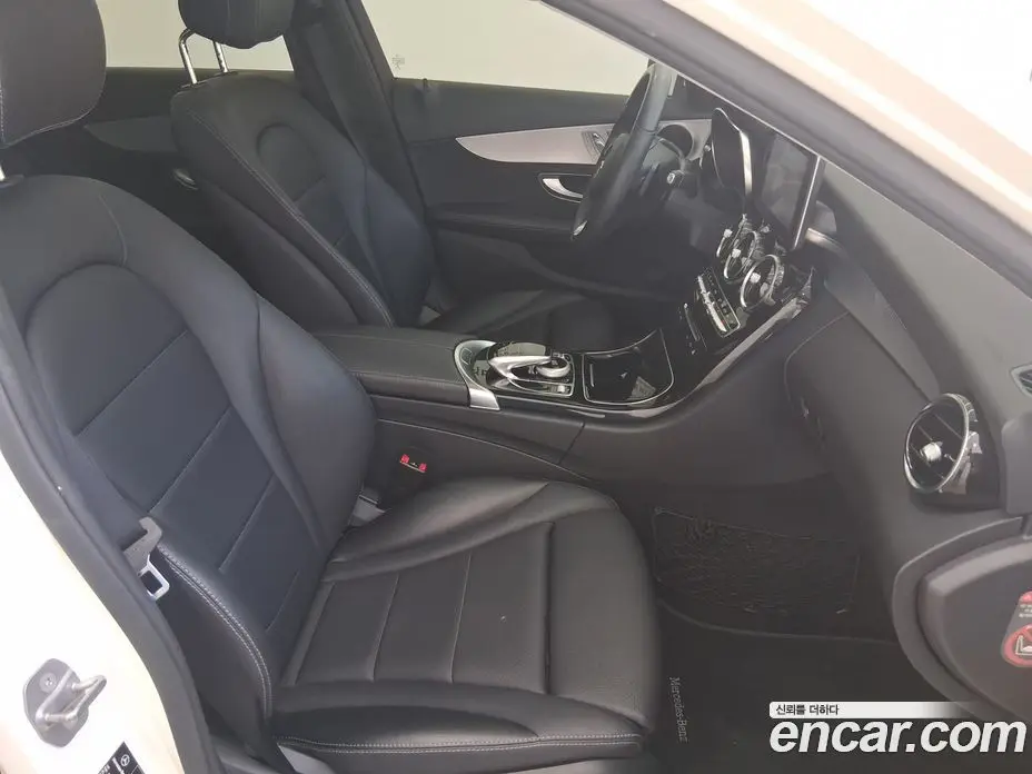 Mercedes-Benz C-Class 2018 2.0 автомат (гидро), фото 17