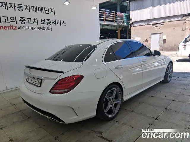 Mercedes-Benz C-Class 2018 2.0 автомат (гидро), миниатюра 5