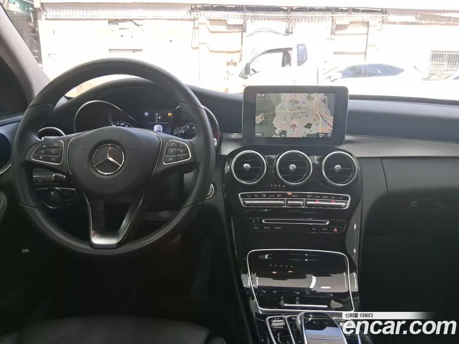 Mercedes-Benz C-Class 2018 2.0 автомат (гидро), фото 7