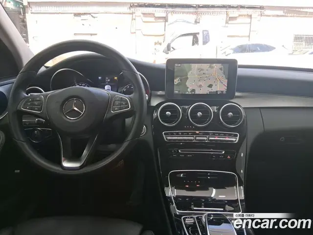 Mercedes-Benz C-Class 2018 2.0 автомат (гидро), миниатюра 7