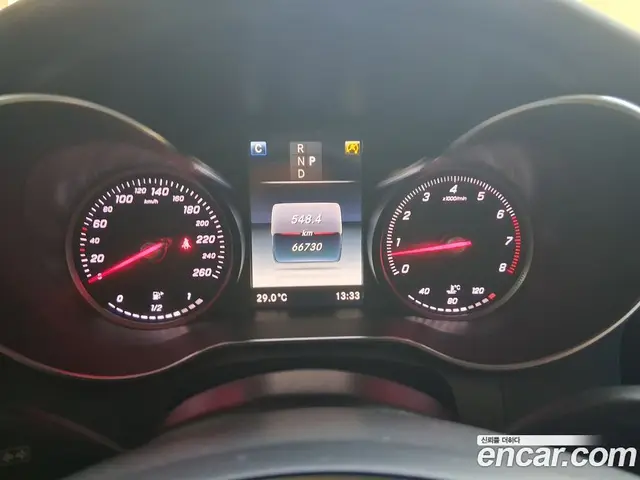 Mercedes-Benz C-Class 2018 2.0 автомат (гидро), миниатюра 9
