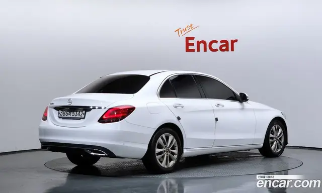 Mercedes-Benz C-Class 2019 1.9 автомат (гидро), миниатюра 2