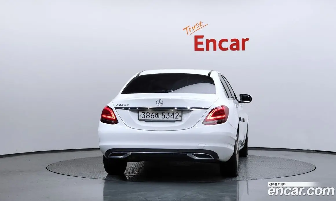 Mercedes-Benz C-Class 2019 1.9 автомат (гидро), фото 4