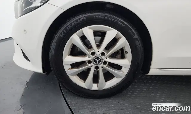 Mercedes-Benz C-Class 2019 1.9 автомат (гидро), миниатюра 5