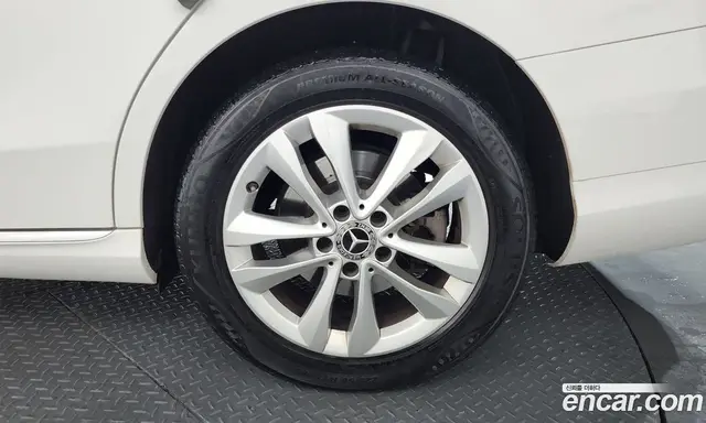 Mercedes-Benz C-Class 2019 1.9 автомат (гидро), миниатюра 7