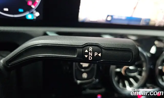 Mercedes-Benz CLA-Class 2024 2.0 автомат (гидро), миниатюра 12
