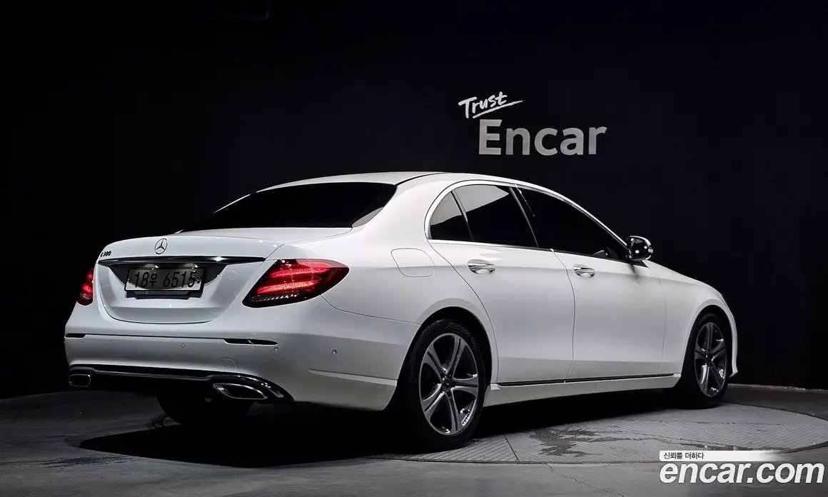 Mercedes-Benz E-Class 2018 2.0 автомат (гидро), фото 2 Mercedes-Benz E-Class 2018 2.0 автомат (гидро), фото 2