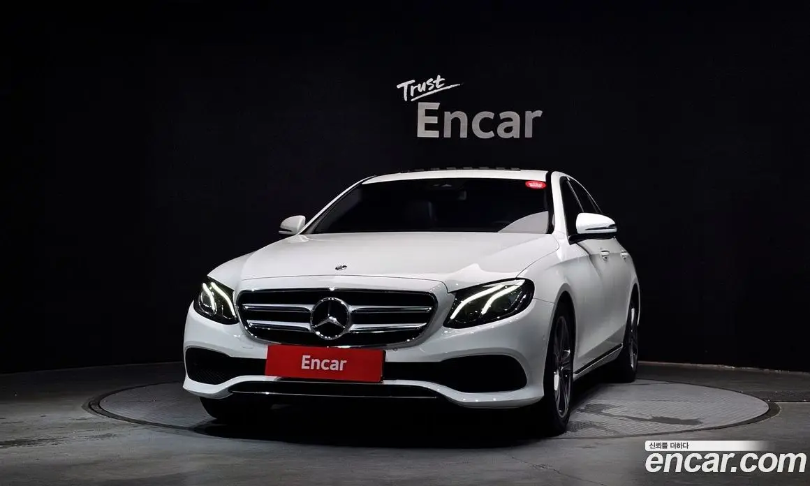 Mercedes-Benz E-Class 2018 2.0 автомат (гидро), фото 3 Mercedes-Benz E-Class 2018 2.0 автомат (гидро), фото 3