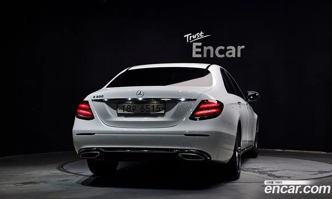 Mercedes-Benz E-Class 2018 2.0 автомат (гидро), фото 4 Mercedes-Benz E-Class 2018 2.0 автомат (гидро), фото 4