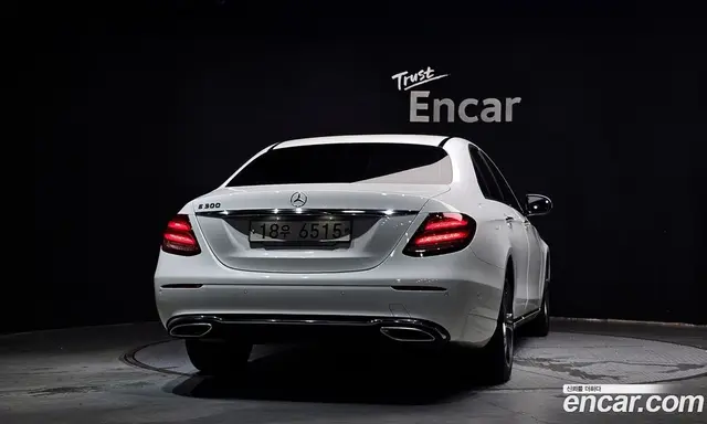 Mercedes-Benz E-Class 2018 2.0 автомат (гидро), миниатюра 4 Mercedes-Benz E-Class 2018 2.0 автомат (гидро), миниатюра 4