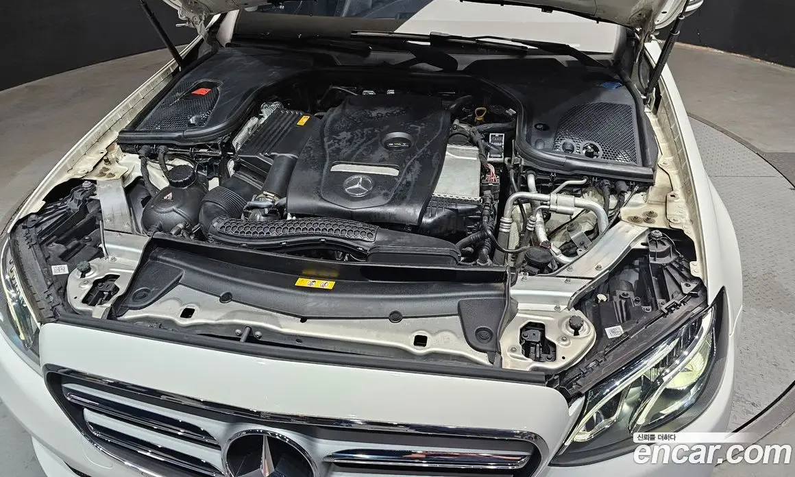 Mercedes-Benz E-Class 2018 2.0 автомат (гидро), фото 6 Mercedes-Benz E-Class 2018 2.0 автомат (гидро), фото 6