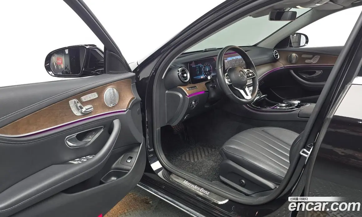 Mercedes-Benz E-Class 2019 2.0 автомат (гидро), фото 12 Mercedes-Benz E-Class 2019 2.0 автомат (гидро), фото 12