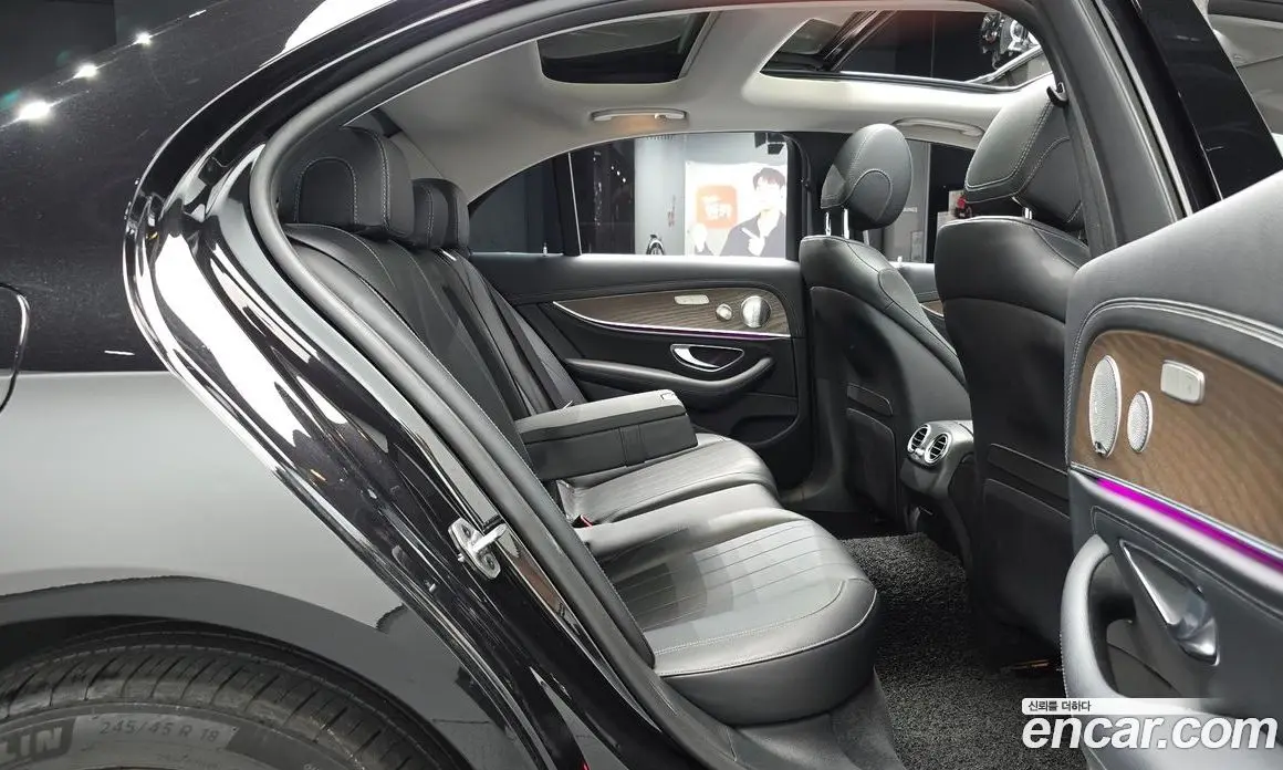 Mercedes-Benz E-Class 2019 2.0 автомат (гидро), фото 17 Mercedes-Benz E-Class 2019 2.0 автомат (гидро), фото 17