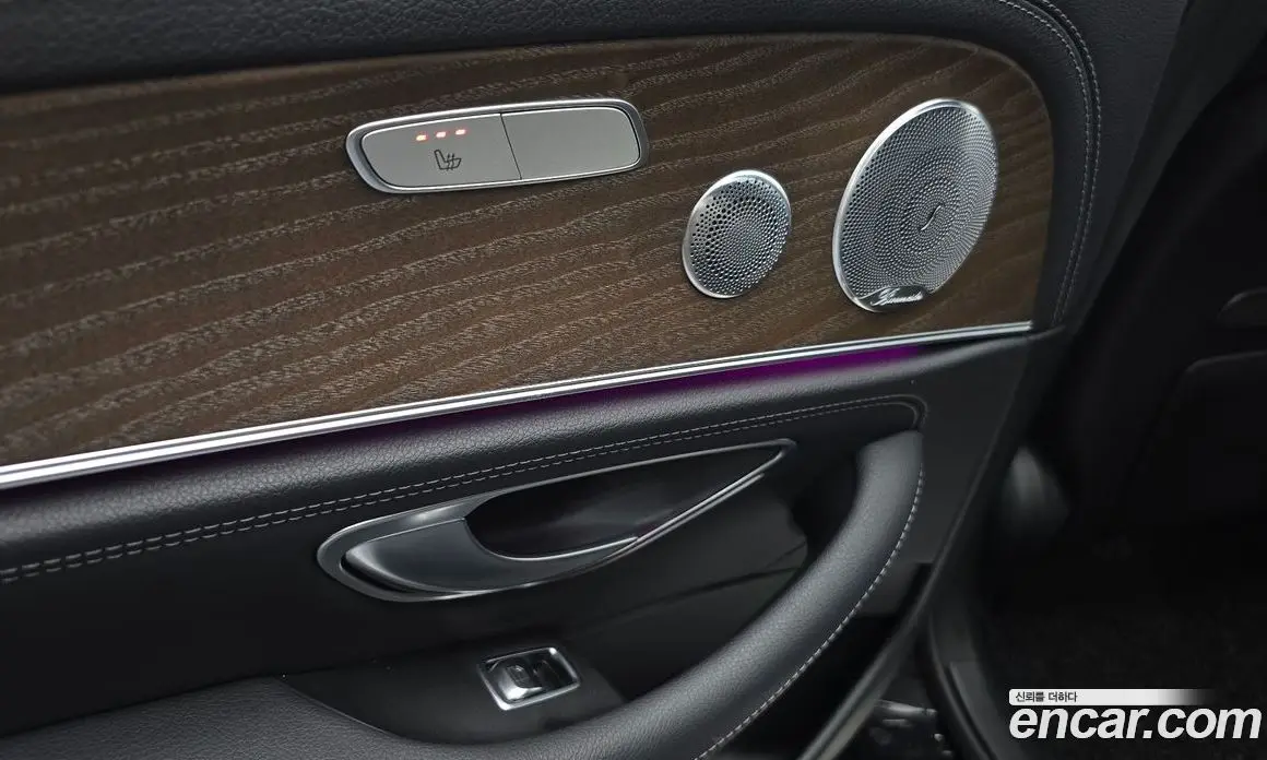 Mercedes-Benz E-Class 2019 2.0 автомат (гидро), фото 30 Mercedes-Benz E-Class 2019 2.0 автомат (гидро), фото 30