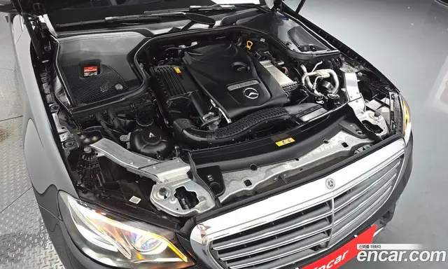 Mercedes-Benz E-Class 2019 2.0 автомат (гидро), миниатюра 5 Mercedes-Benz E-Class 2019 2.0 автомат (гидро), миниатюра 5