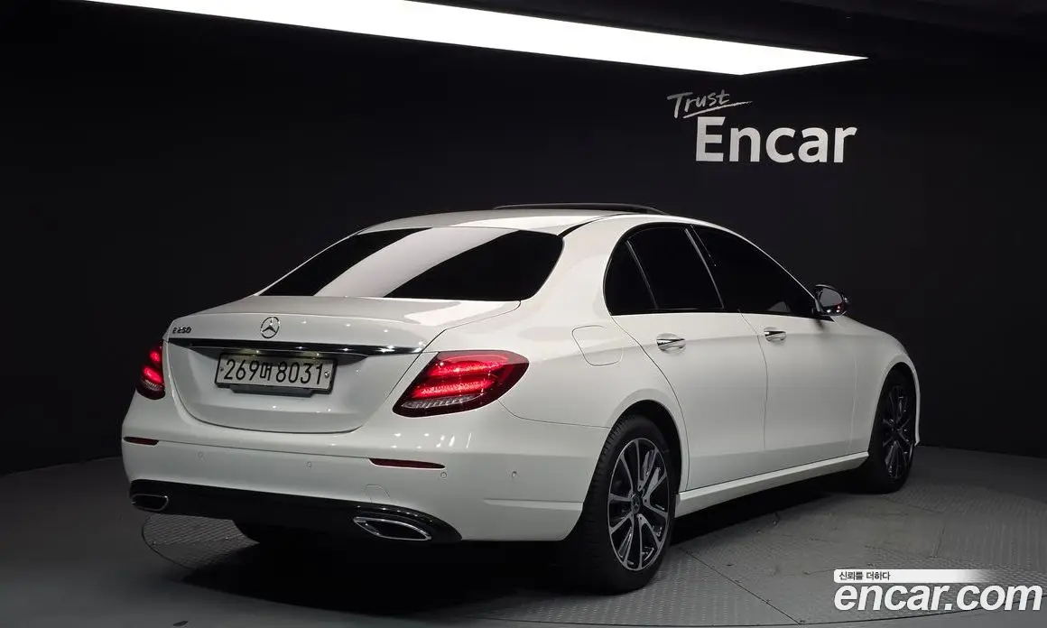 Mercedes-Benz E-Class 2020 2.0 автомат (гидро), фото 2 Mercedes-Benz E-Class 2020 2.0 автомат (гидро), фото 2