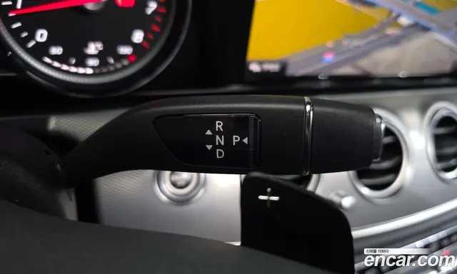 Mercedes-Benz E-Class 2020 2.0 автомат (гидро), миниатюра 12