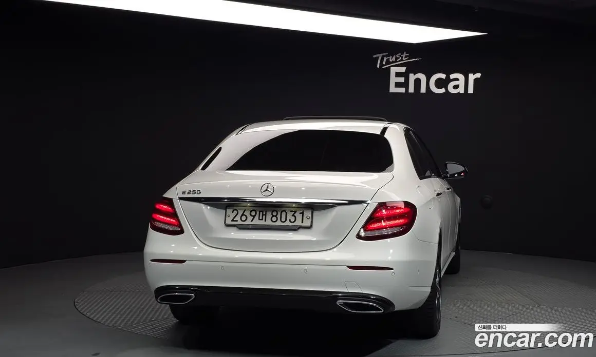 Mercedes-Benz E-Class 2020 2.0 автомат (гидро), фото 4 Mercedes-Benz E-Class 2020 2.0 автомат (гидро), фото 4