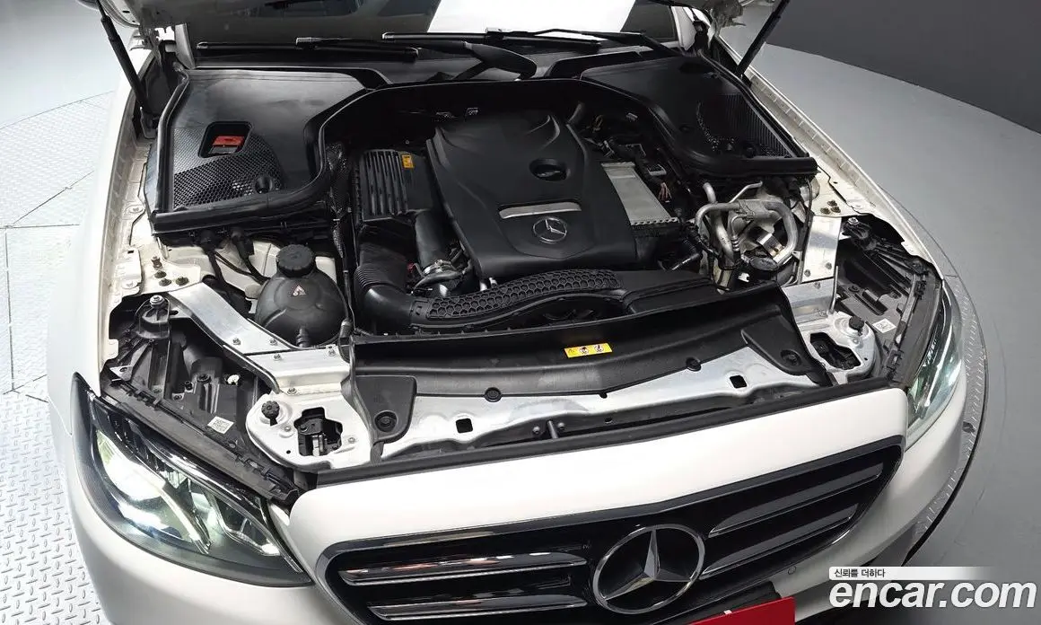 Mercedes-Benz E-Class 2020 2.0 автомат (гидро), фото 6 Mercedes-Benz E-Class 2020 2.0 автомат (гидро), фото 6