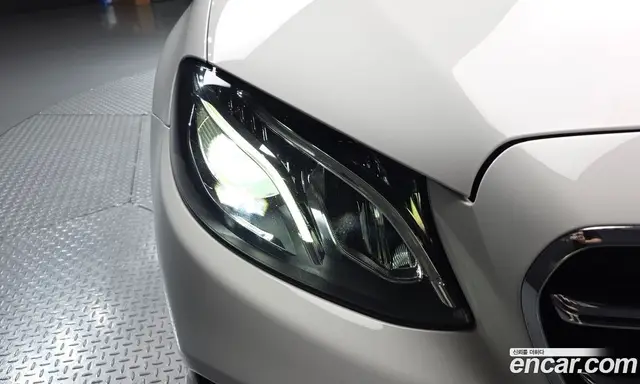 Mercedes-Benz E-Class 2020 2.0 автомат (гидро), миниатюра 8 Mercedes-Benz E-Class 2020 2.0 автомат (гидро), миниатюра 8