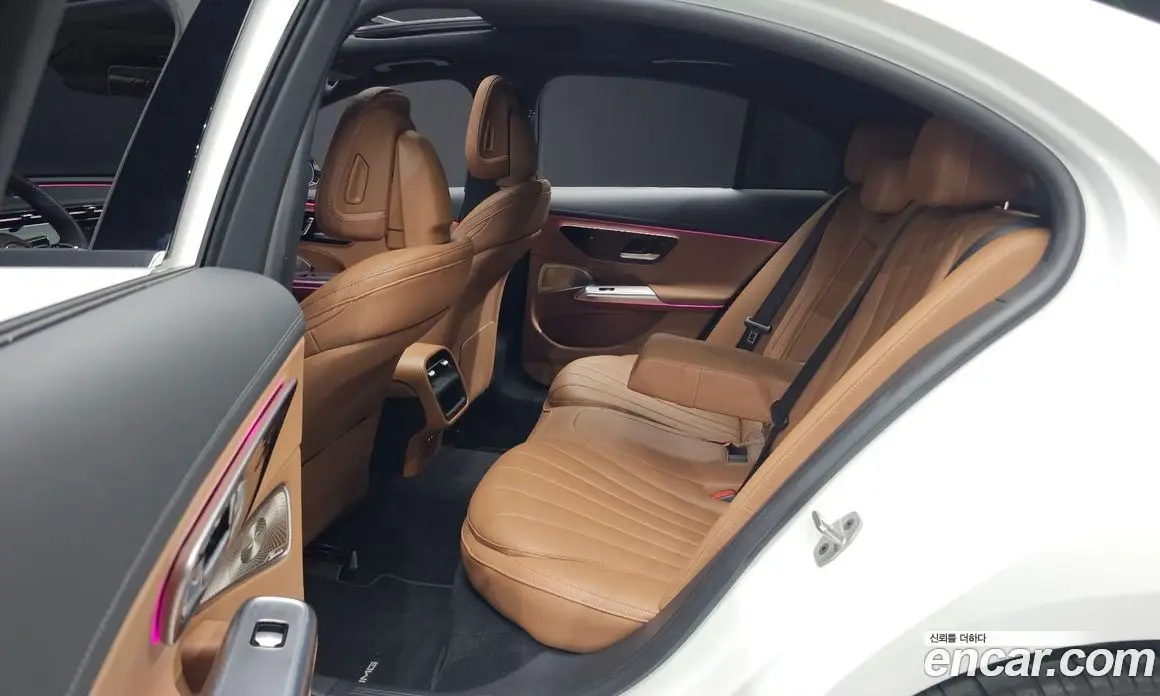Mercedes-Benz E-Class 2024 2.0 автомат (гидро), фото 16 Mercedes-Benz E-Class 2024 2.0 автомат (гидро), фото 16