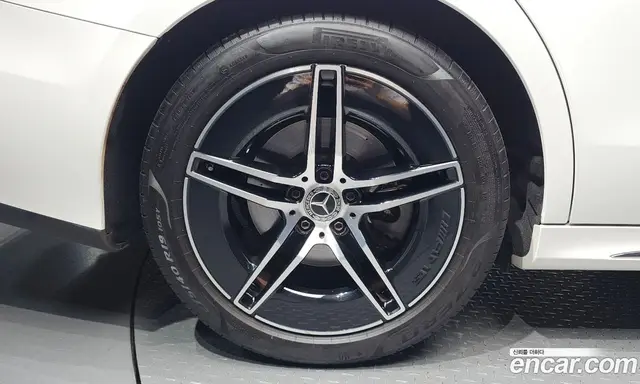 Mercedes-Benz E-Class 2024 2.0 автомат (гидро), миниатюра 6 Mercedes-Benz E-Class 2024 2.0 автомат (гидро), миниатюра 6