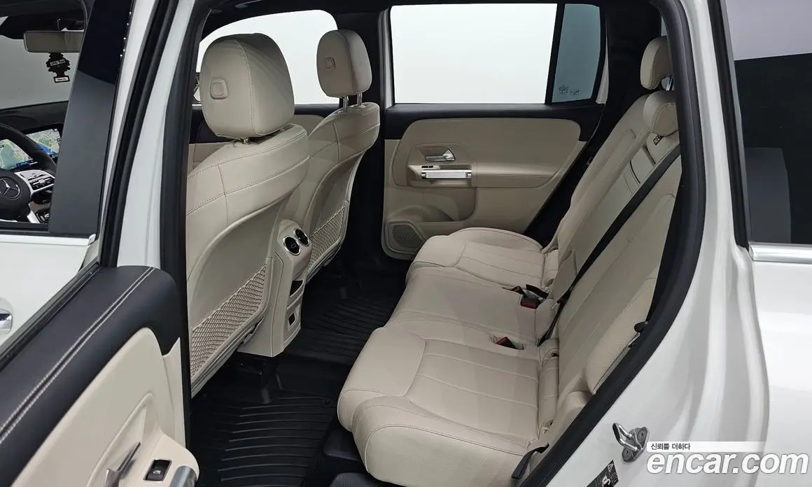 Mercedes-Benz GLB-Class 2021 2.0 автомат (гидро), фото 18 Mercedes-Benz GLB-Class 2021 2.0 автомат (гидро), фото 18