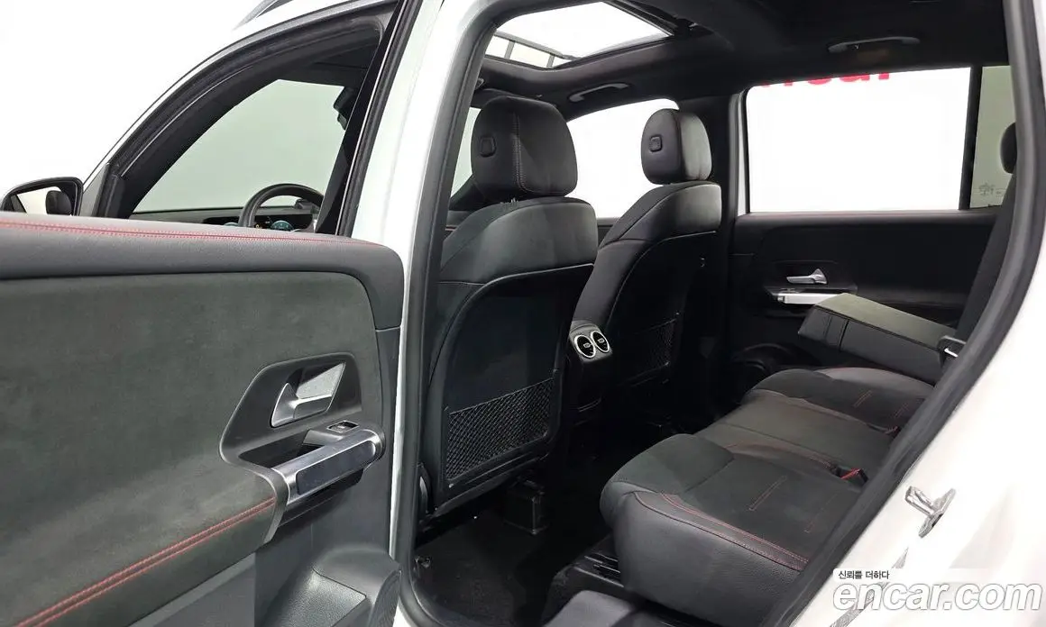 Mercedes-Benz GLB-Class 2022 2.0 автомат (гидро), фото 11