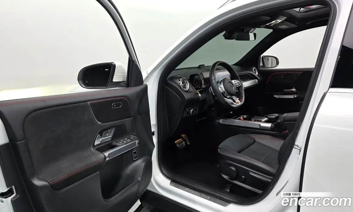 Mercedes-Benz GLB-Class 2022 2.0 автомат (гидро), фото 10