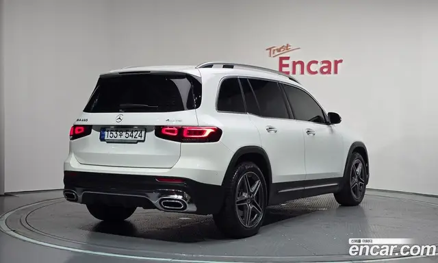 Mercedes-Benz GLB-Class 2023 2.0 автомат (гидро), миниатюра 2
