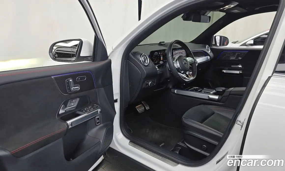 Mercedes-Benz GLB-Class 2023 2.0 автомат (гидро), фото 13